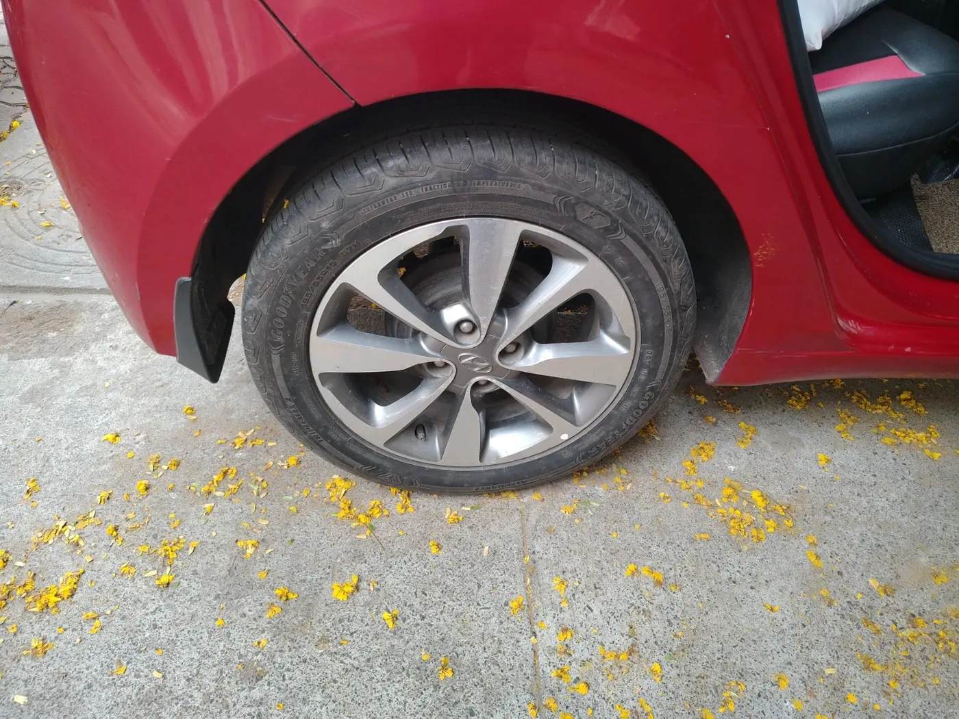 2015 Hyundai Elite i20 ASTA 1.2, Petrol, Manual, 73,920 km, tyre