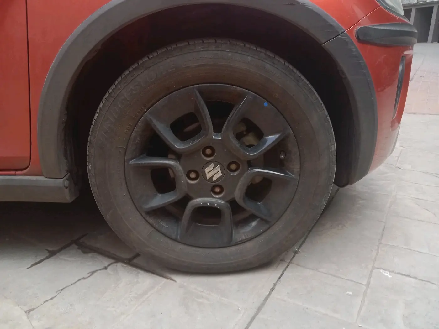 2022 Maruti IGNIS ALPHA 1.2 AMT, Petrol, Automatic, 13,630 km, tyre