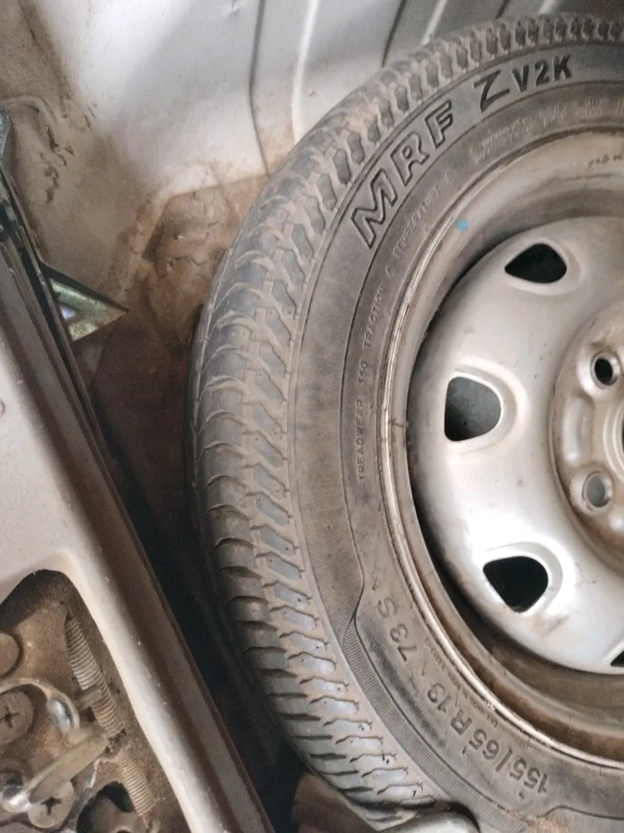 2013 Maruti Alto K10 LXI, Petrol, Manual, 1,04,032 km, tyre