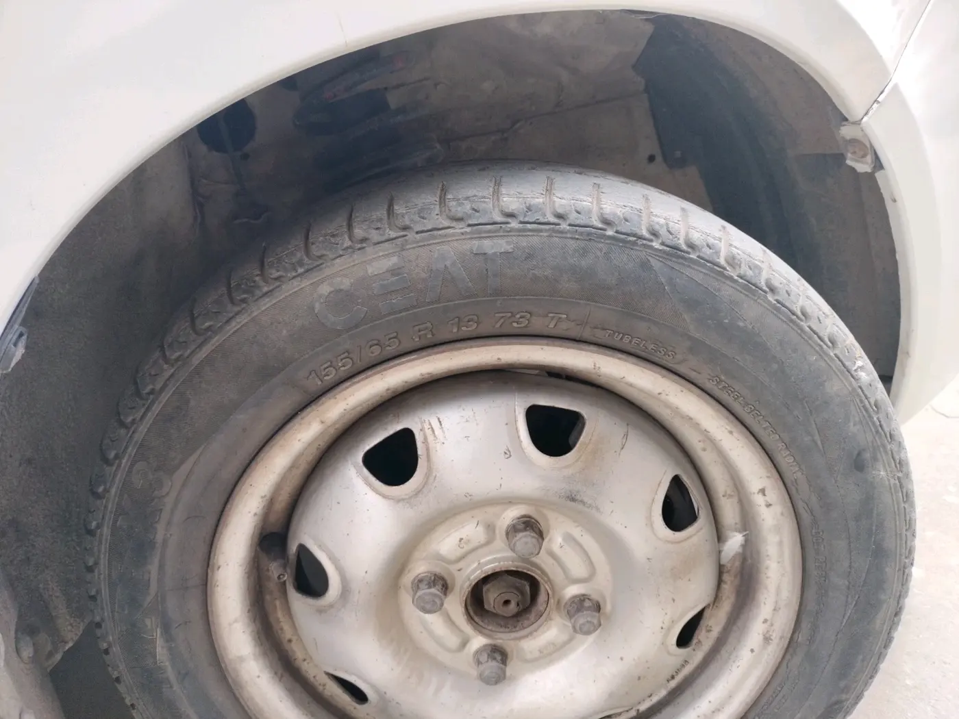 2013 Maruti Alto K10 LXI, Petrol, Manual, 1,04,032 km, tyre