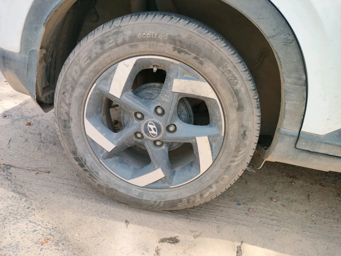 2019 Hyundai VENUE SX 1.4 CRDI, Diesel, Manual, 83,567 km, tyre