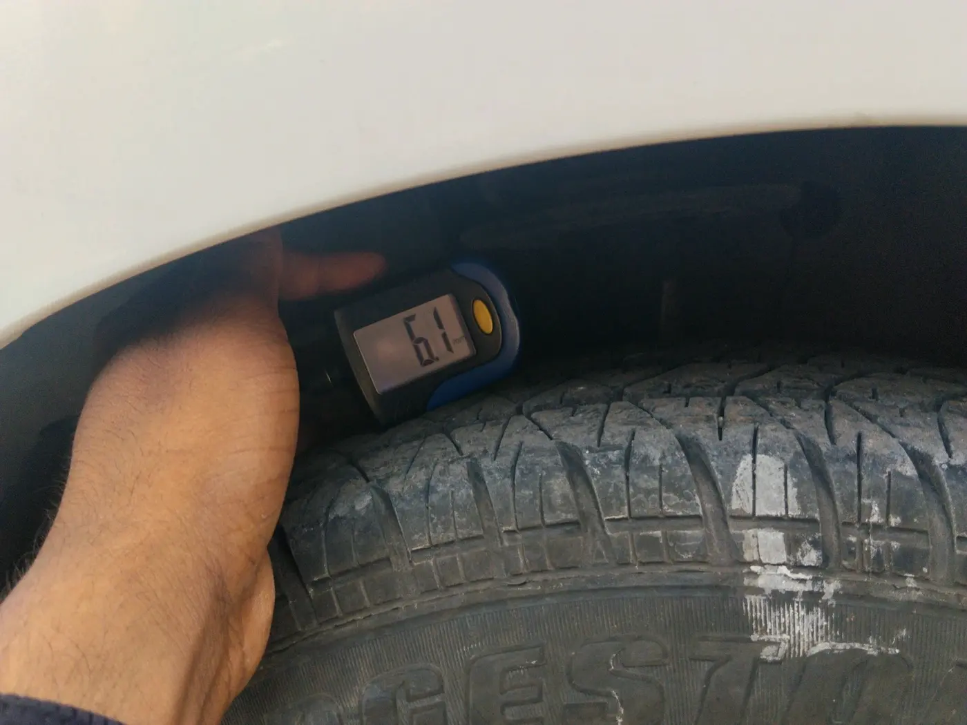 2022 Maruti Dzire VXI AMT, Petrol, Automatic, 86,102 km, tyre