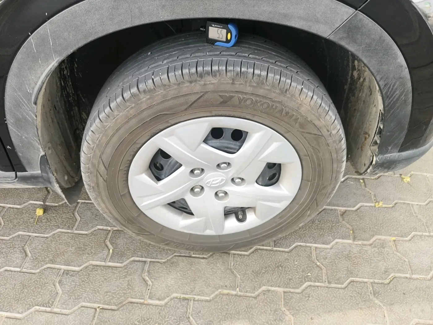 2022 Hyundai VENUE S 1.2, Petrol, Manual, 75,001 km, tyre
