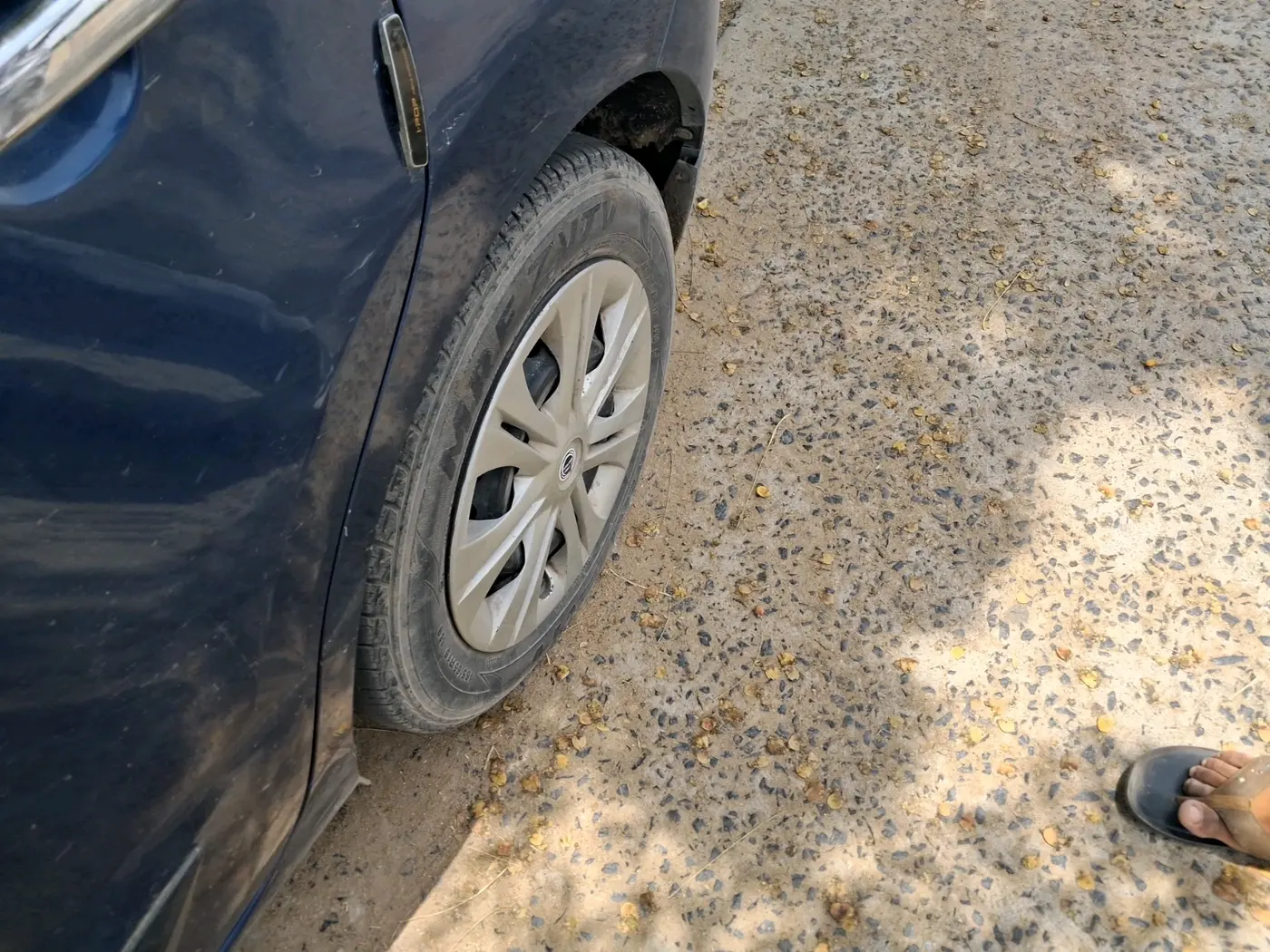 2018 Maruti Baleno DELTA PETROL 1.2, CNG, Manual, 99,115 km, tyre