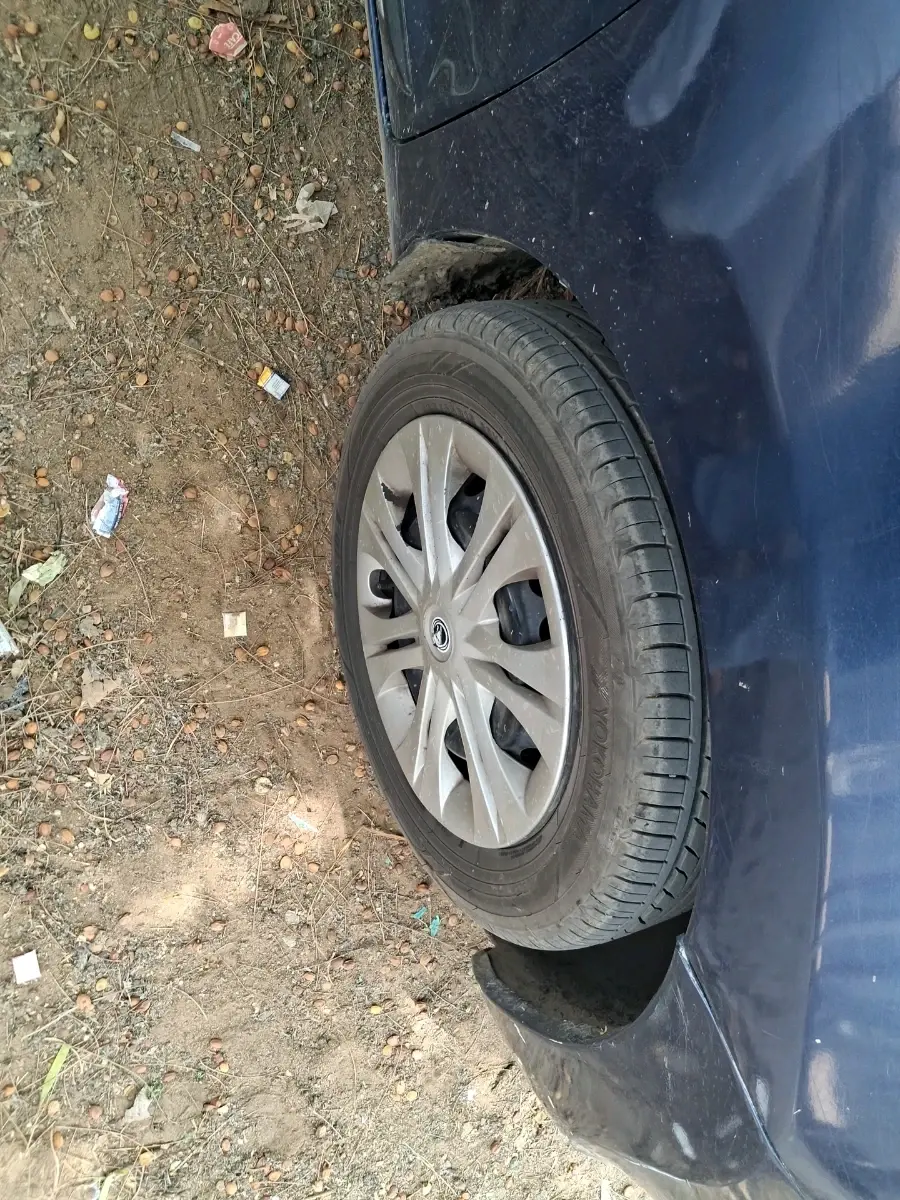 2018 Maruti Baleno DELTA PETROL 1.2, CNG, Manual, 99,115 km, tyre