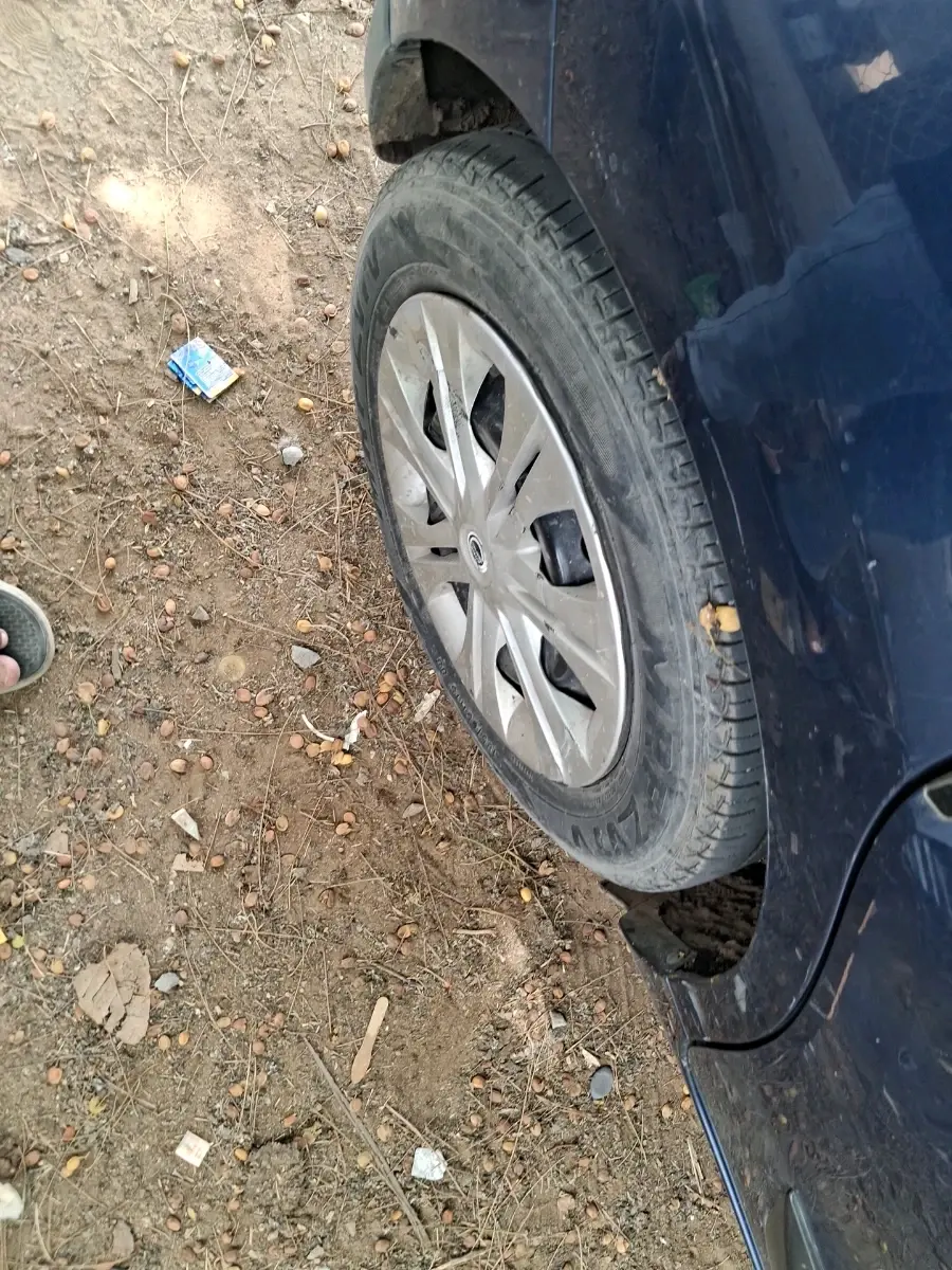 2018 Maruti Baleno DELTA PETROL 1.2, CNG, Manual, 99,115 km, tyre
