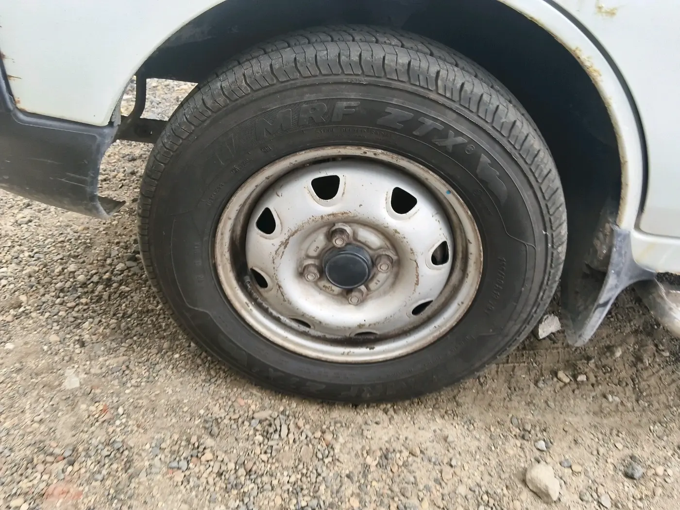 2016 Maruti Eeco 5 STR WITH A/C+HTR, Petrol, Manual, 79,300 km, tyre