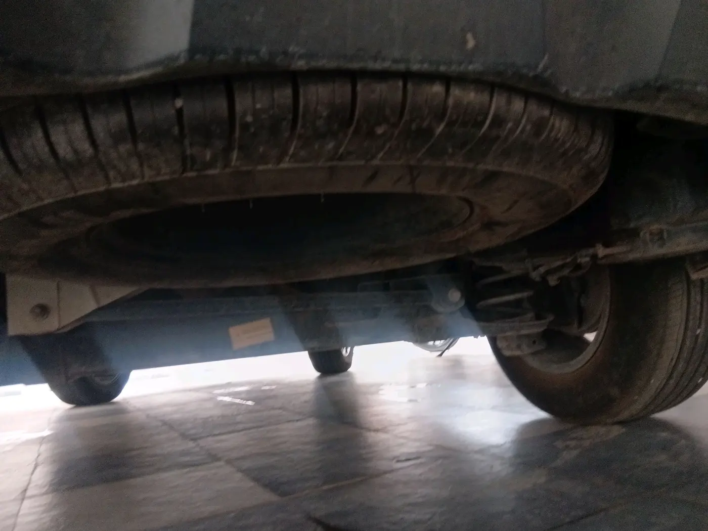 2020 Tata Harrier XZA PLUS 2.0L, Diesel, Automatic, 1,14,059 km, tyre