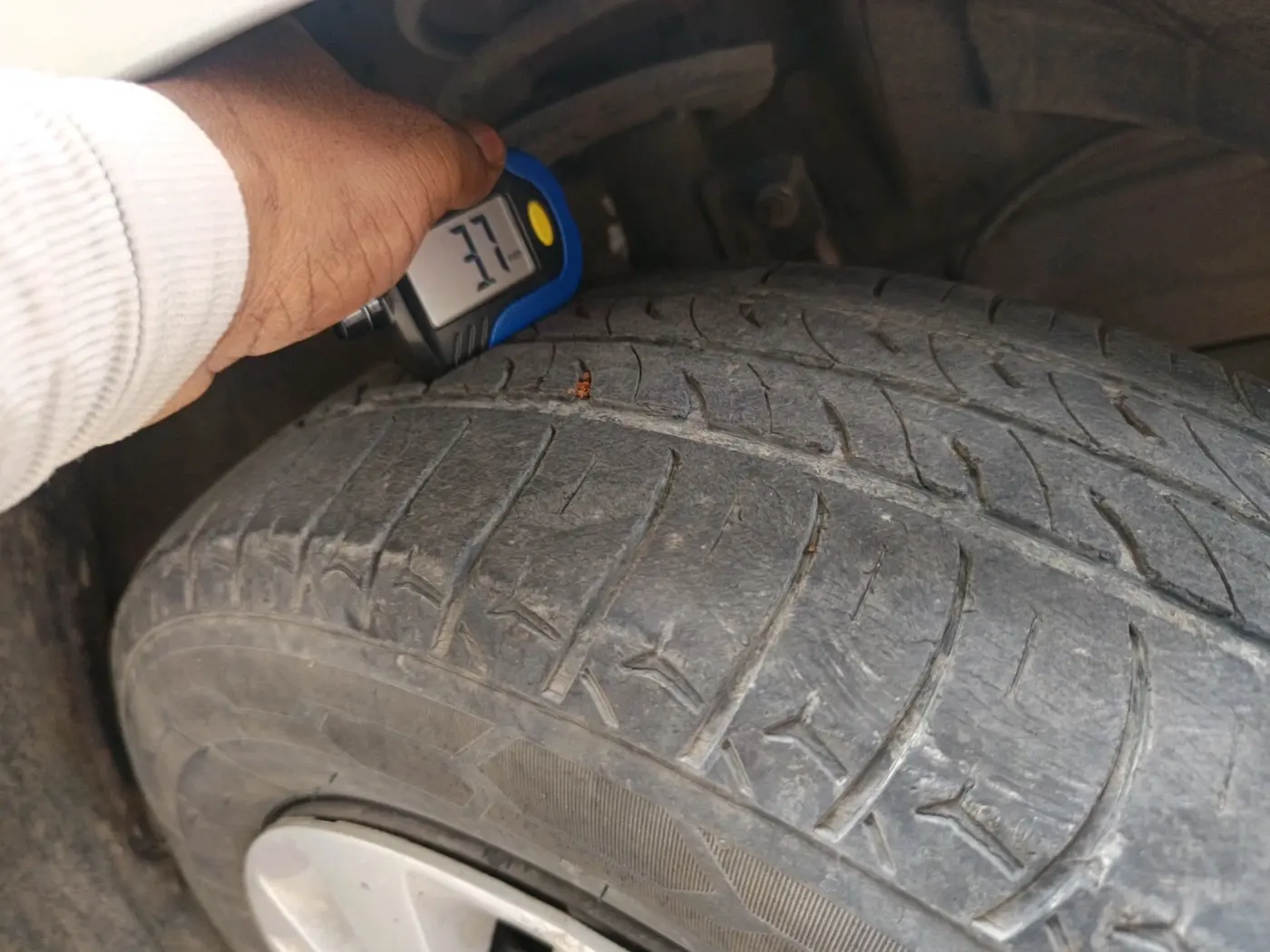 2020 Maruti Ertiga VXI CNG, CNG, Manual, 1,12,537 km, tyre