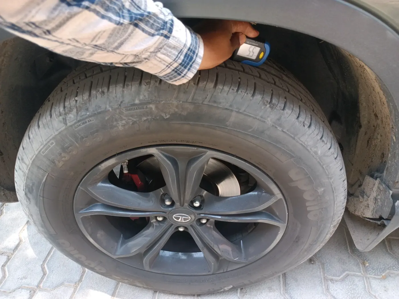 2021 Tata Harrier XT PLUS CAMO, Diesel, Manual, 71,920 km, tyre