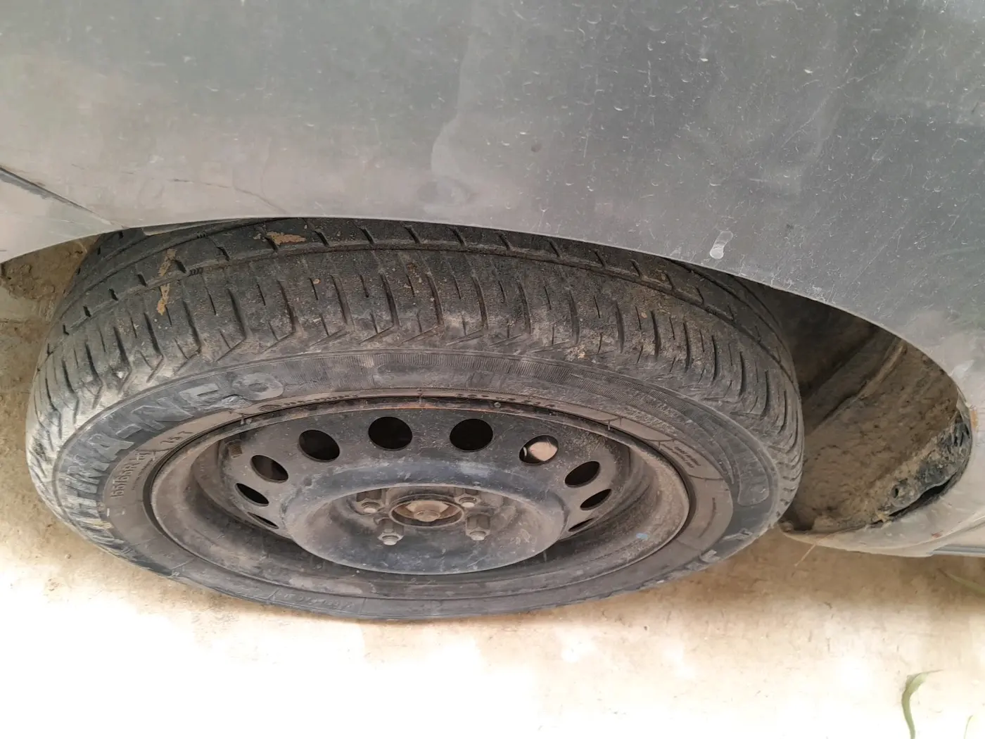 2014 Maruti Wagon R 1.0 VXI, Petrol, Manual, 65,622 km, tyre