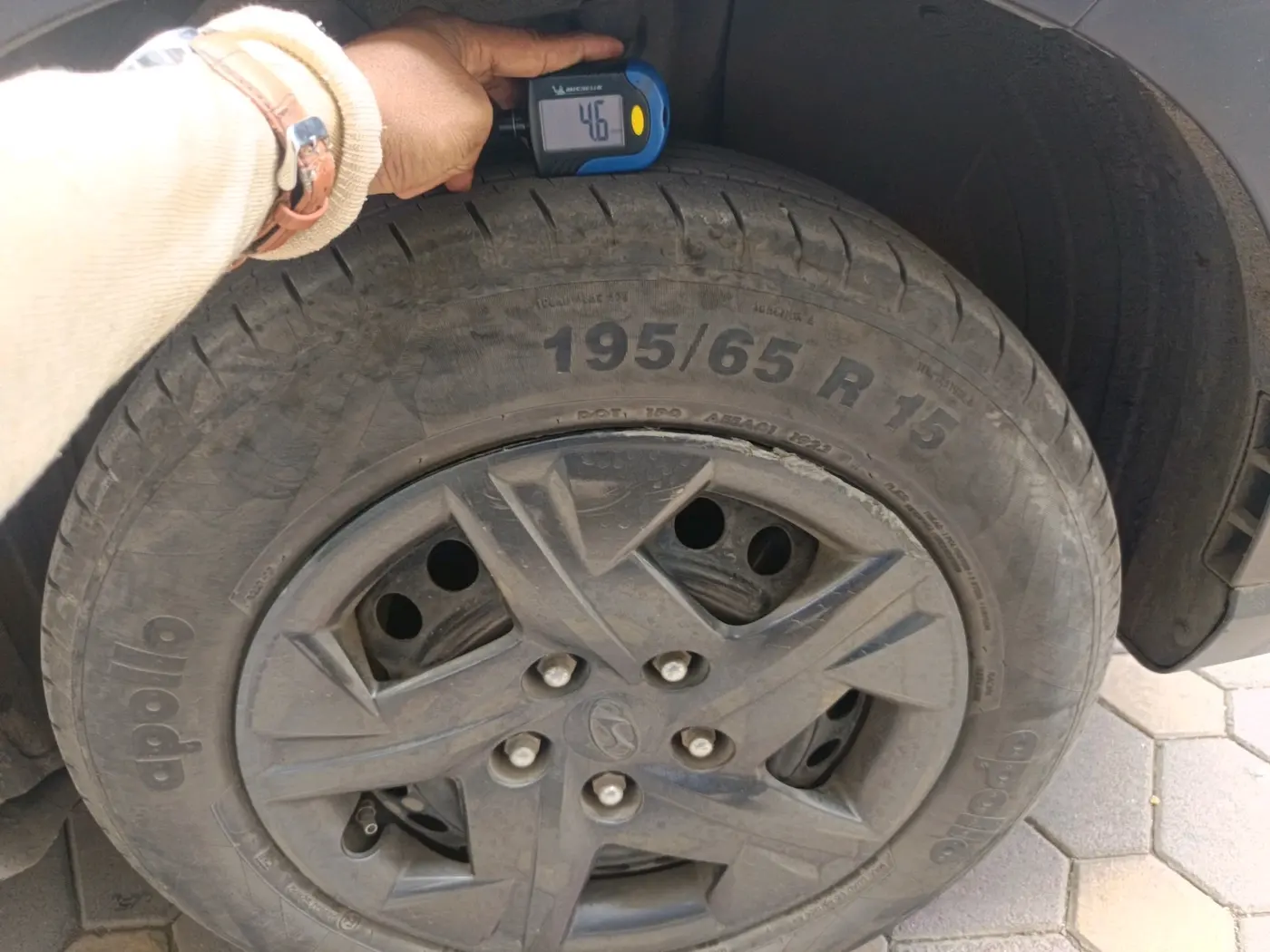 2023 Hyundai VENUE SX 1.2 PETROL, Petrol, Manual, 25,064 km, tyre