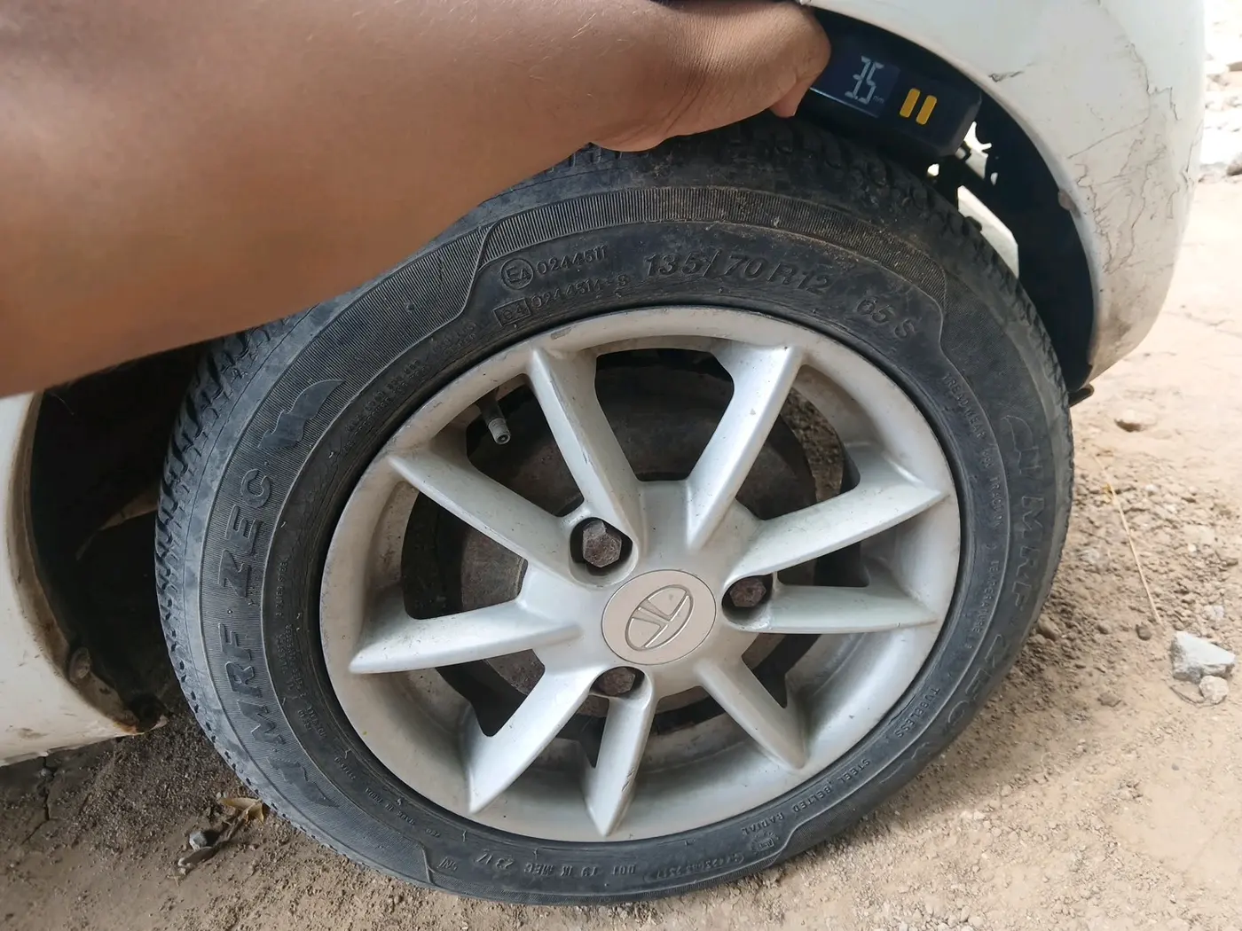 2013 Tata Nano LX, Petrol, Manual, 91,242 km, tyre
