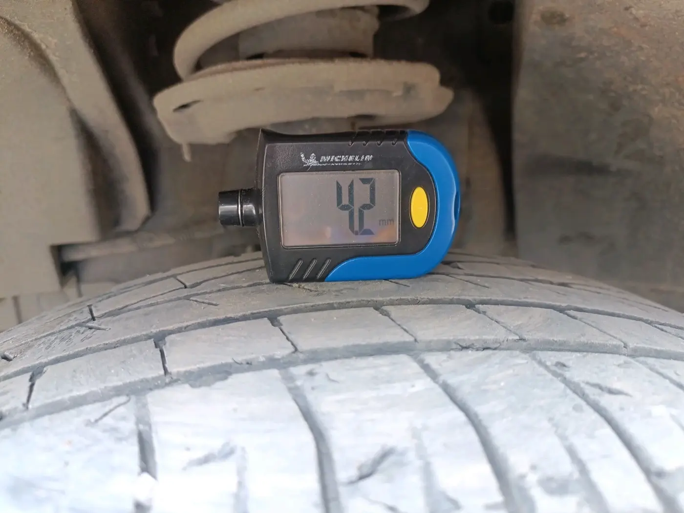 2020 Tata NEXON XZ PLUS PETROL, Petrol, Manual, 53,911 km, tyre