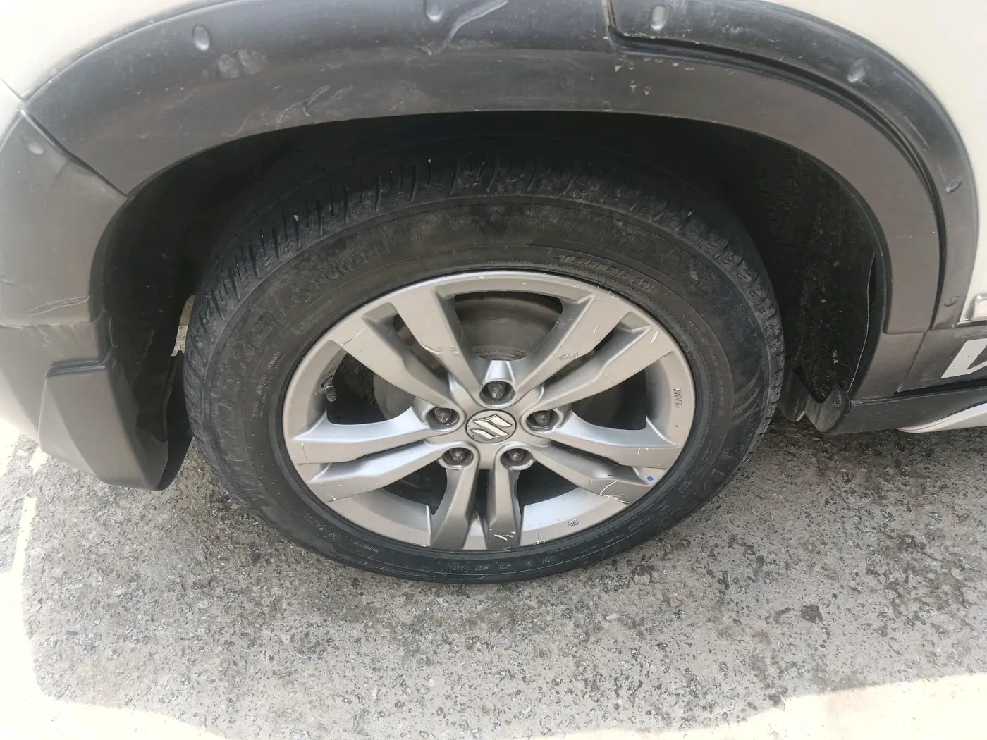 2017 Maruti Vitara Brezza VDI (O), Diesel, Manual, 1,22,545 km, tyre