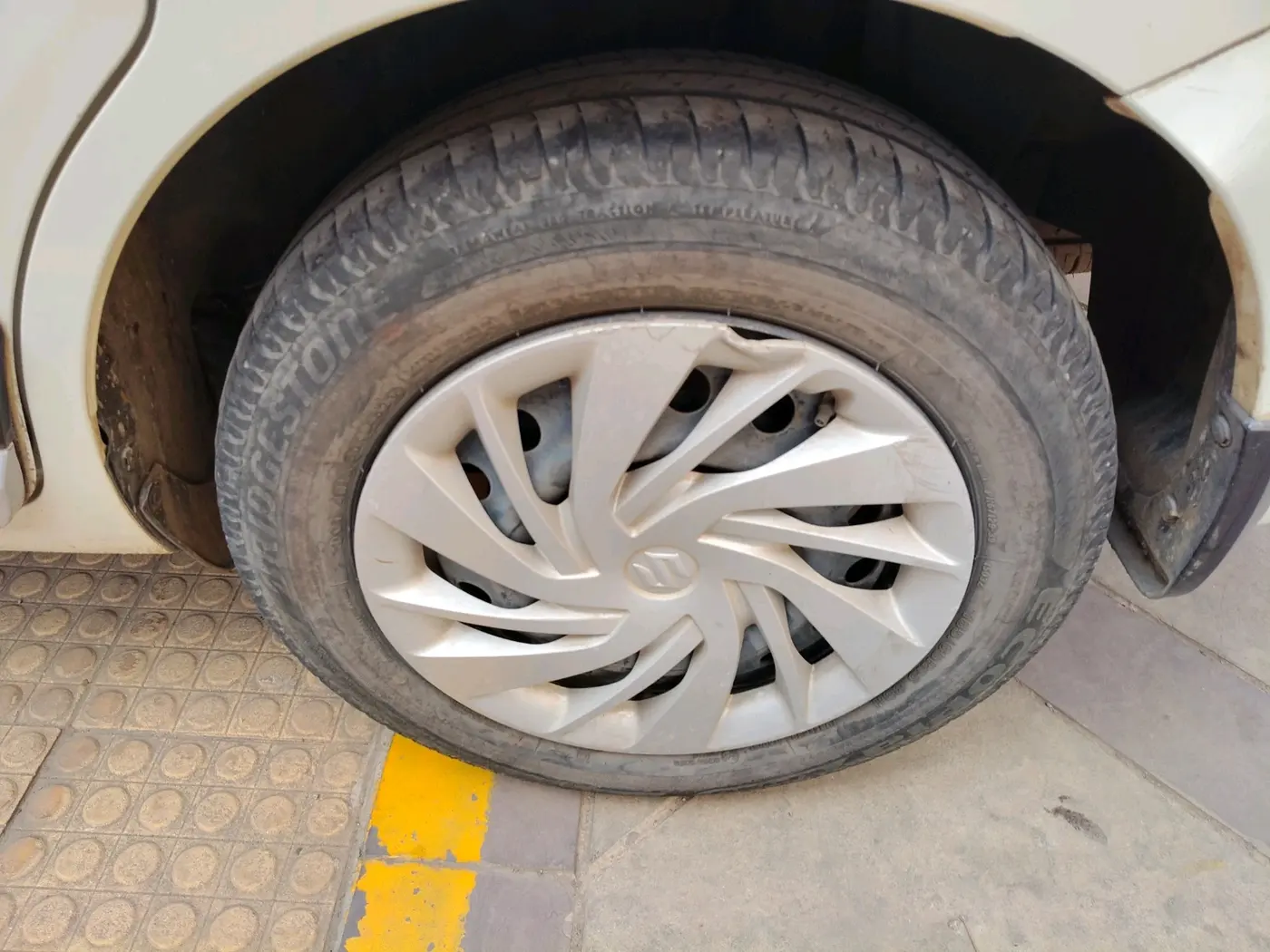 2021 Maruti Ertiga VXI SHVS, Petrol, Manual, 28,375 km, tyre