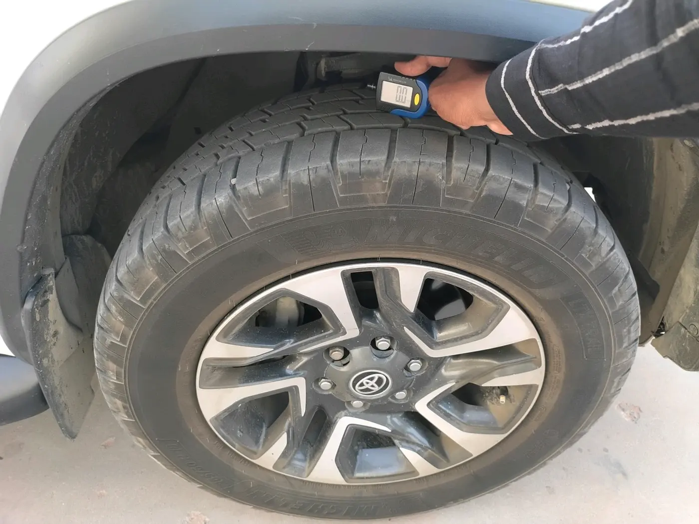 2022 Toyota Fortuner 4X2 AT 2.8 LEGENDER, Diesel, Automatic, 1,32,162 km, tyre