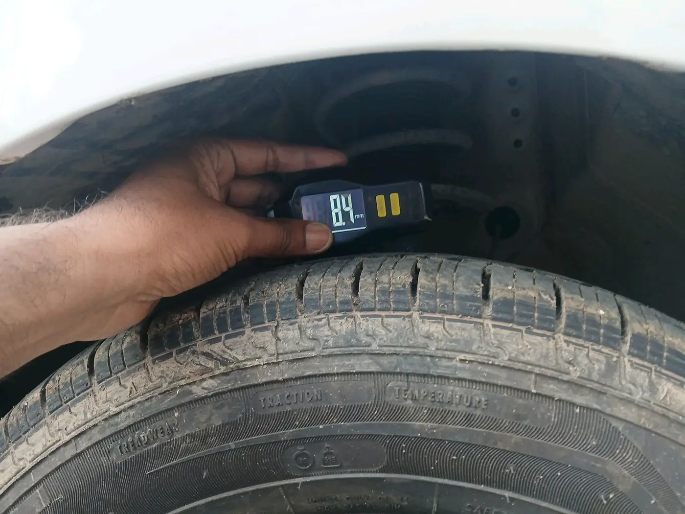 2021 Maruti Swift VXI, Petrol, Manual, 61,519 km, tyre