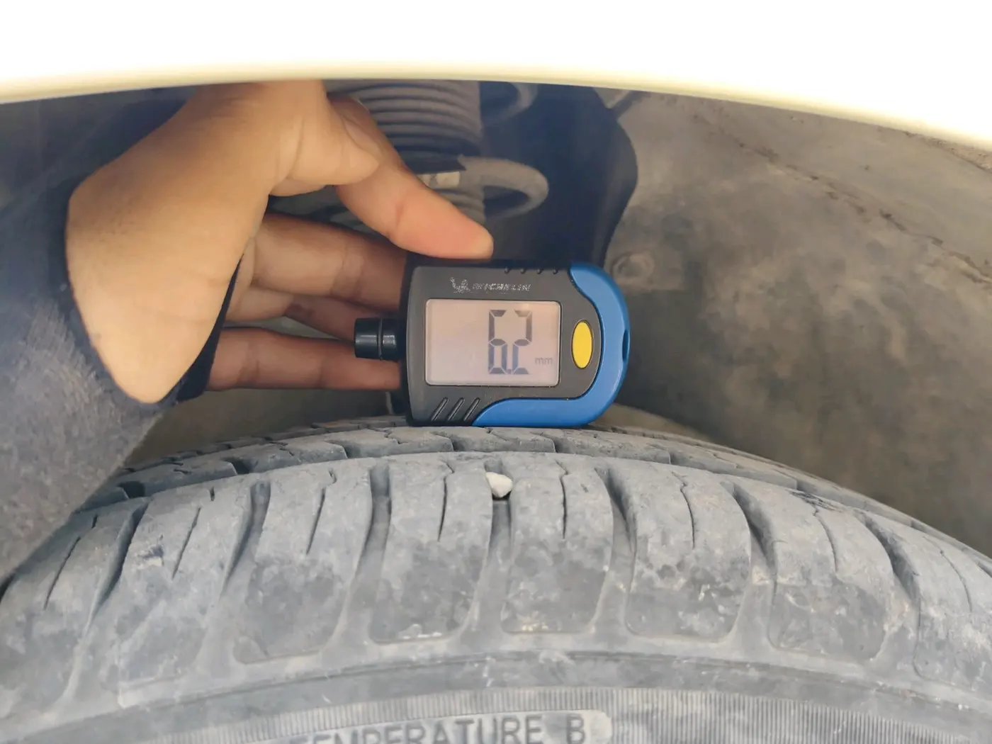 2019 Maruti Swift VXI, Petrol, Manual, 21,820 km, tyre