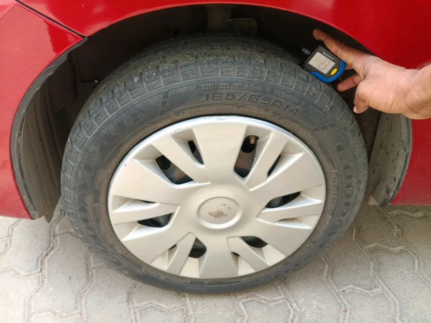2017 Maruti Celerio VXI CNG, CNG, Manual, 94,306 km, tyre