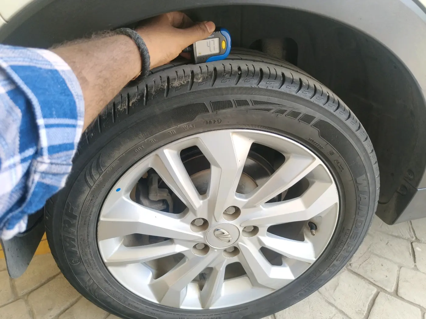 2021 Mahindra XUV300 W8 1.5 DIESEL, Diesel, Manual, 69,943 km, tyre