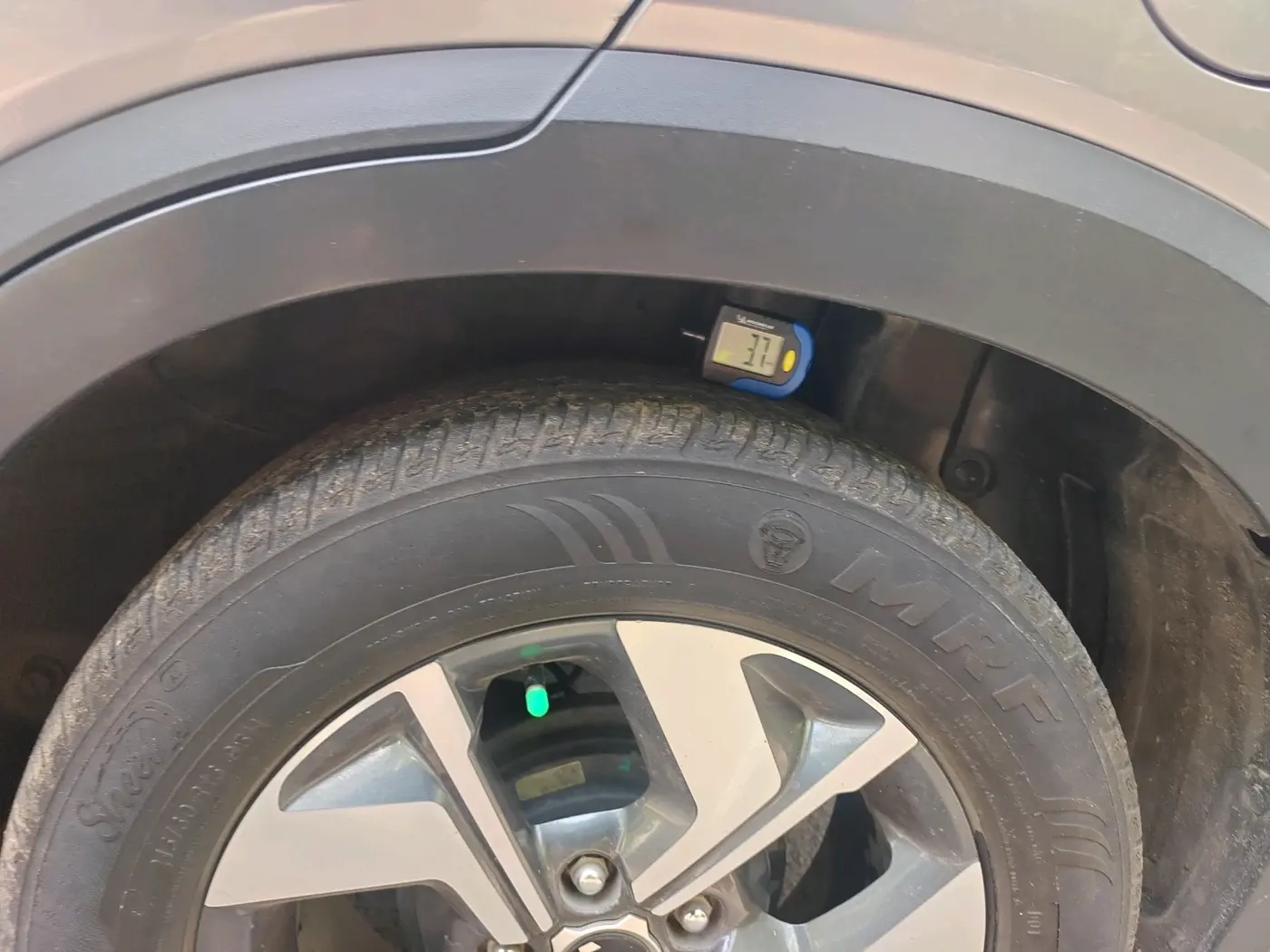 2021 KIA SONET HTX 1.5, Diesel, Manual, 68,945 km, tyre