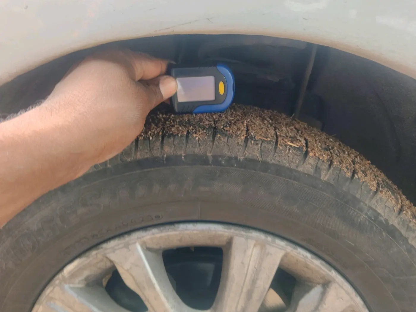 2018 Tata Tiago XZA PETROL, Petrol, Automatic, 1,19,669 km, tyre