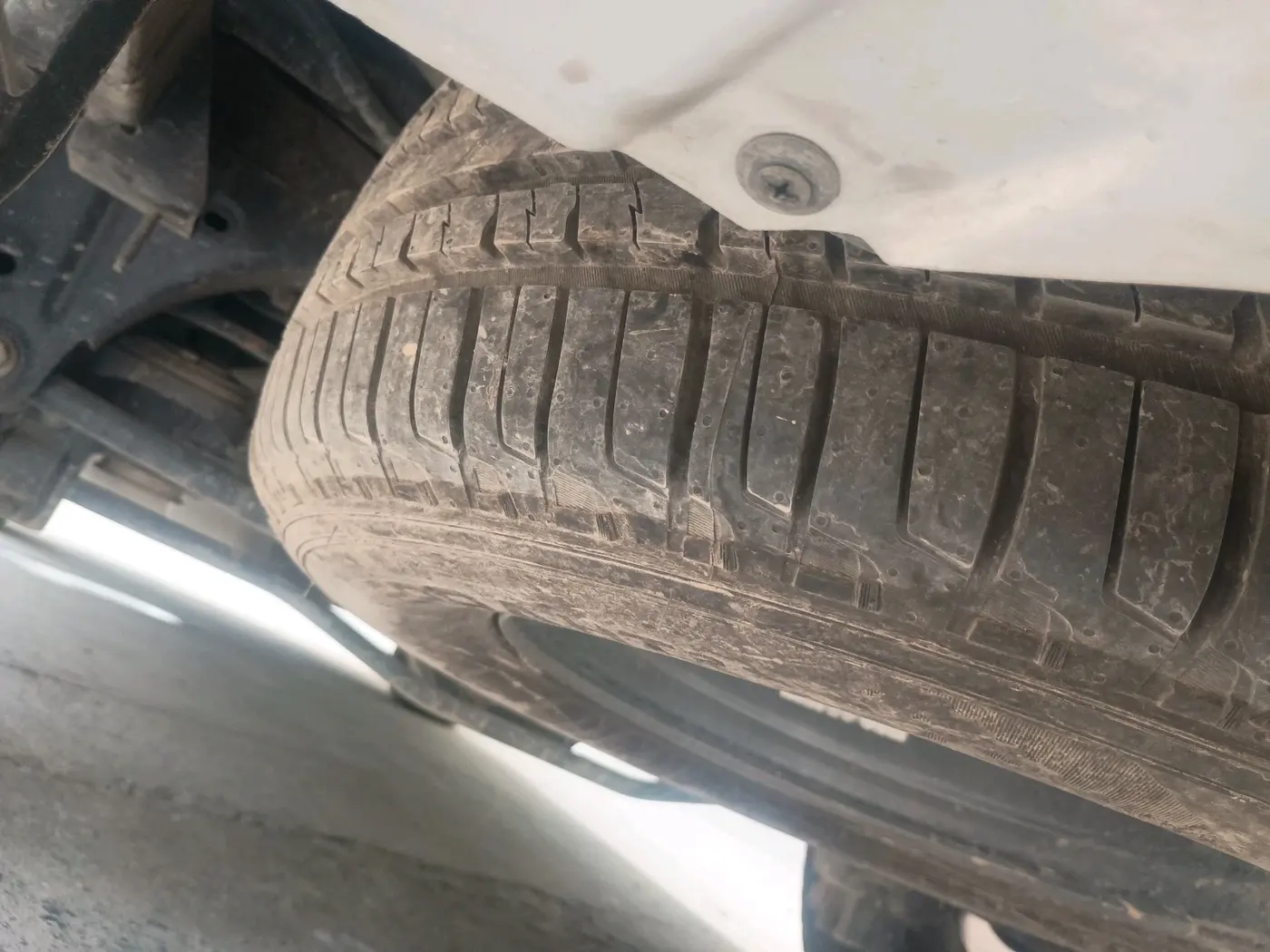 2023 Mahindra SCORPIO-N Z8 L PETROL AT 7 STR, Petrol, Automatic, 54,730 km, tyre