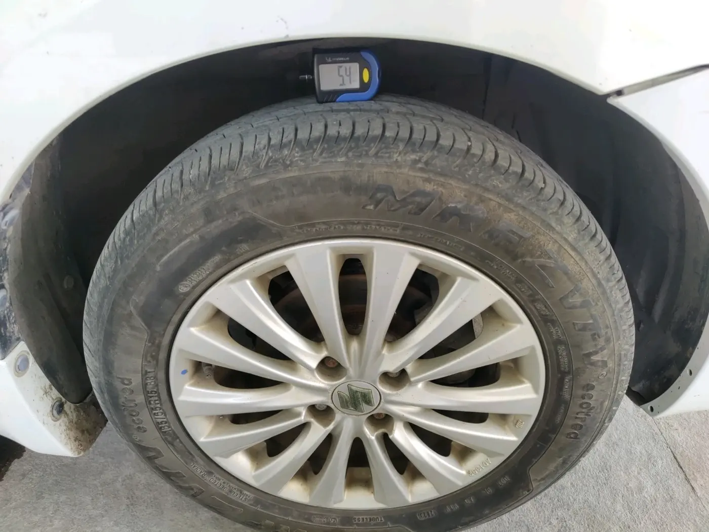2014 Maruti Ciaz ZXI, Petrol, Manual, 53,014 km, tyre