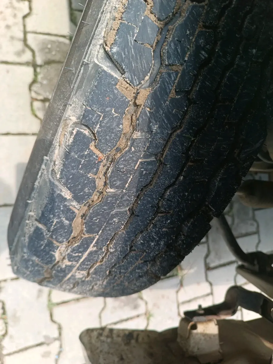 2018 Mahindra Bolero POWER PLUS SLE, Diesel, Manual, 2,27,080 km, tyre