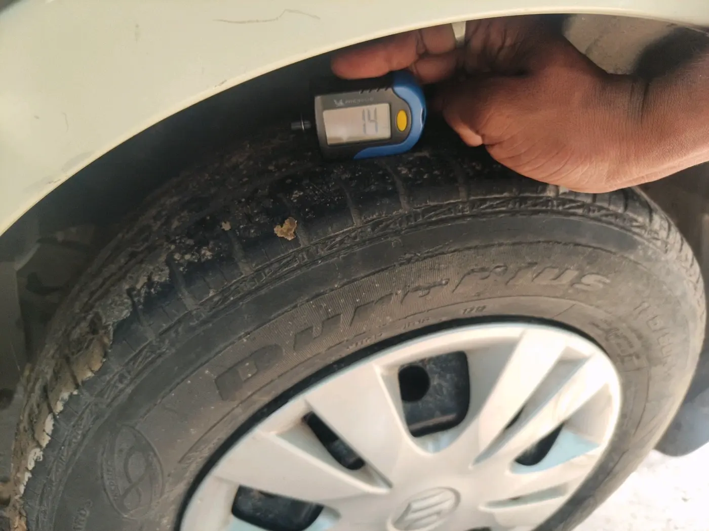 2012 Maruti Swift Dzire VXI, Petrol, Manual, 76,385 km, tyre