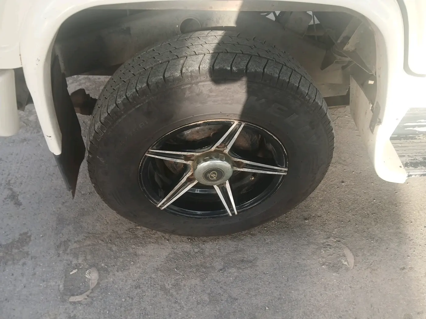 2012 Mahindra Bolero ZLX BS IV, Diesel, Manual, 1,35,072 km, tyre