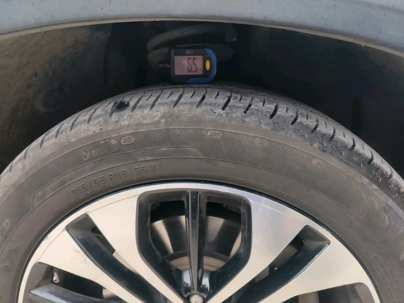 2022 MG HECTOR PLUS SHARP 1.5 PETROL TURBO CVT 6-STR, Petrol, Automatic, 65,268 km, tyre