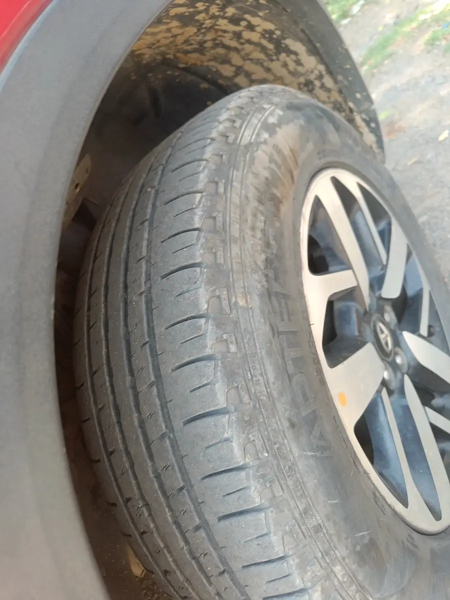 2020 Tata Harrier XZ PLUS 2.0L, Diesel, Manual, 81,445 km, tyre