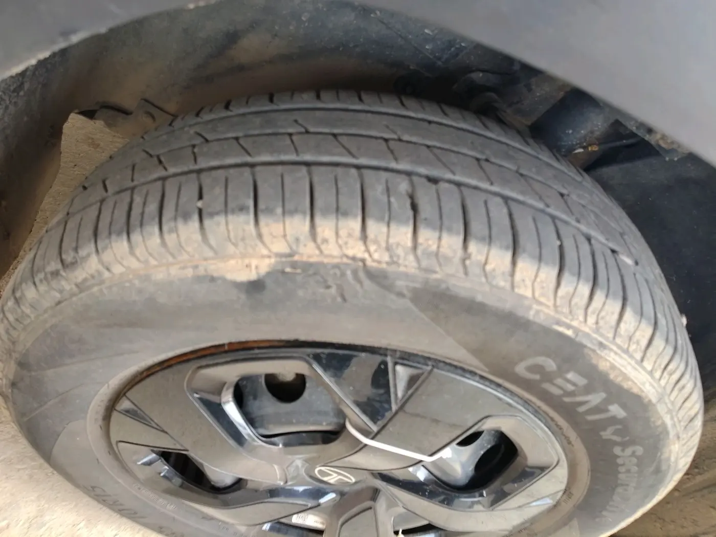 2023 Tata PUNCH ADVENTURE MT, Petrol, Manual, 19,634 km, tyre
