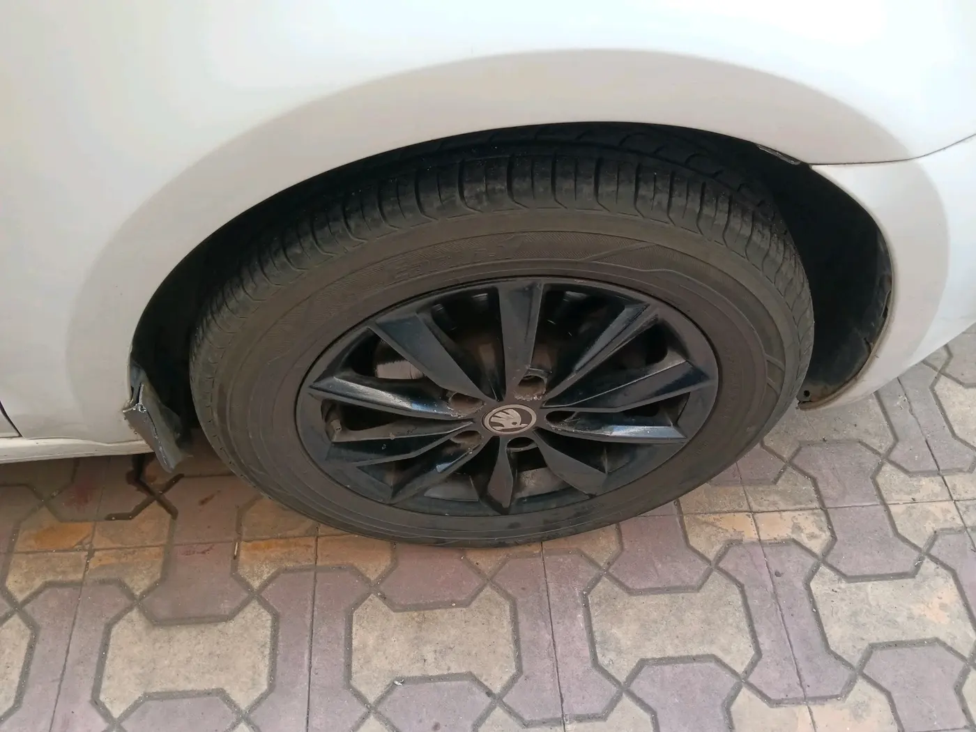2014 Skoda Octavia AMBITION 1.4 TSI, Petrol, Manual, 90,140 km, tyre