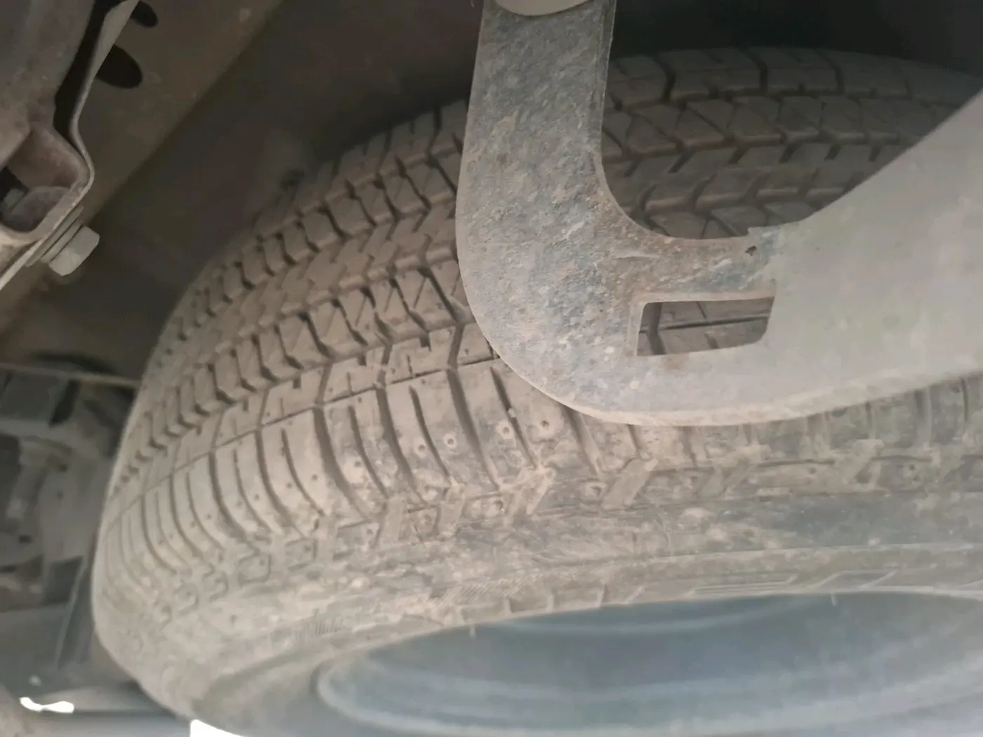 2017 Mahindra XUV500 W10, Diesel, Manual, 47,521 km, tyre