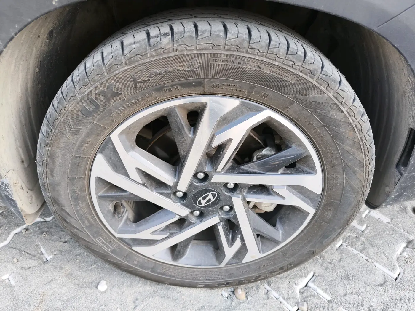 2024 Hyundai Creta SX (O) 1.5 DIESEL, Diesel, Manual, 27,659 km, tyre