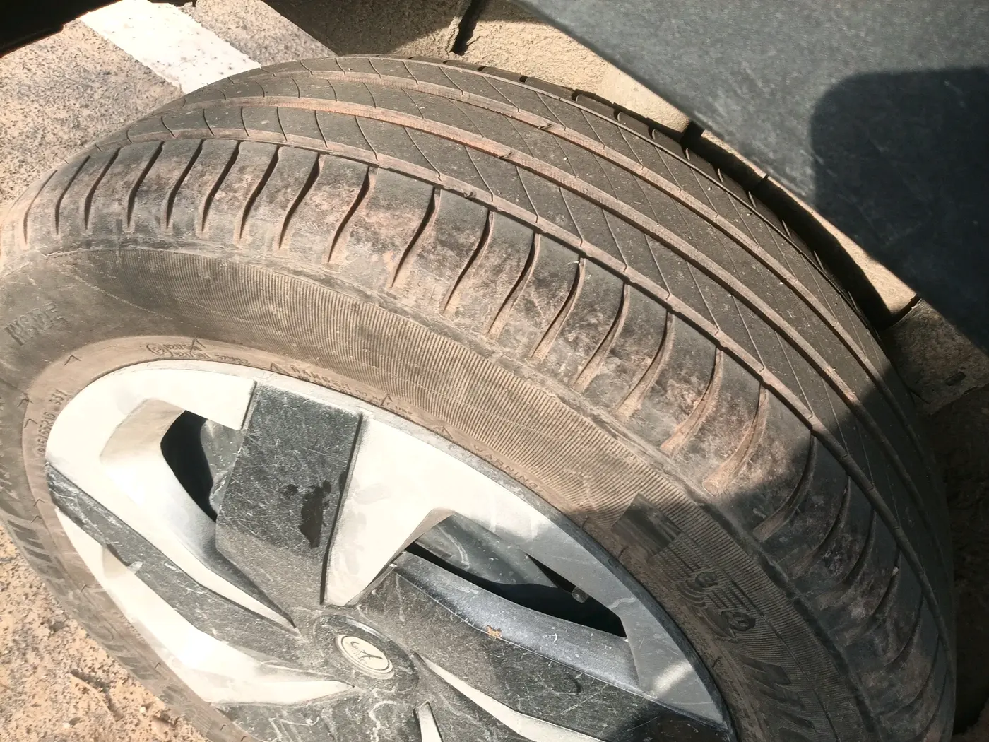 2021 Nissan MAGNITE XL, Petrol, Manual, 89,987 km, tyre