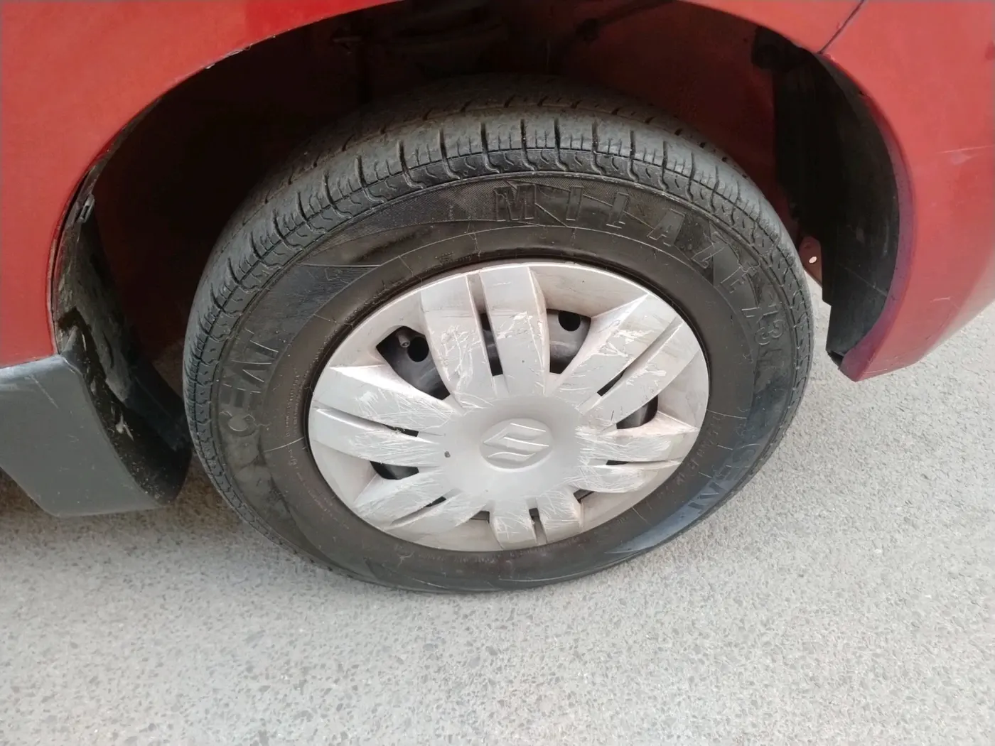 2022 Maruti Alto VXI, Petrol, Manual, 60,293 km, tyre