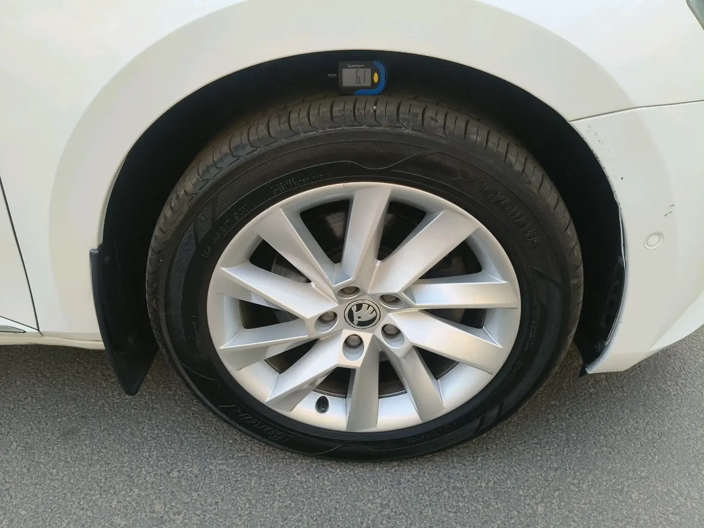 2019 Skoda Superb L&K 1.8 TSI AT, Petrol, Automatic, 25,125 km, tyre