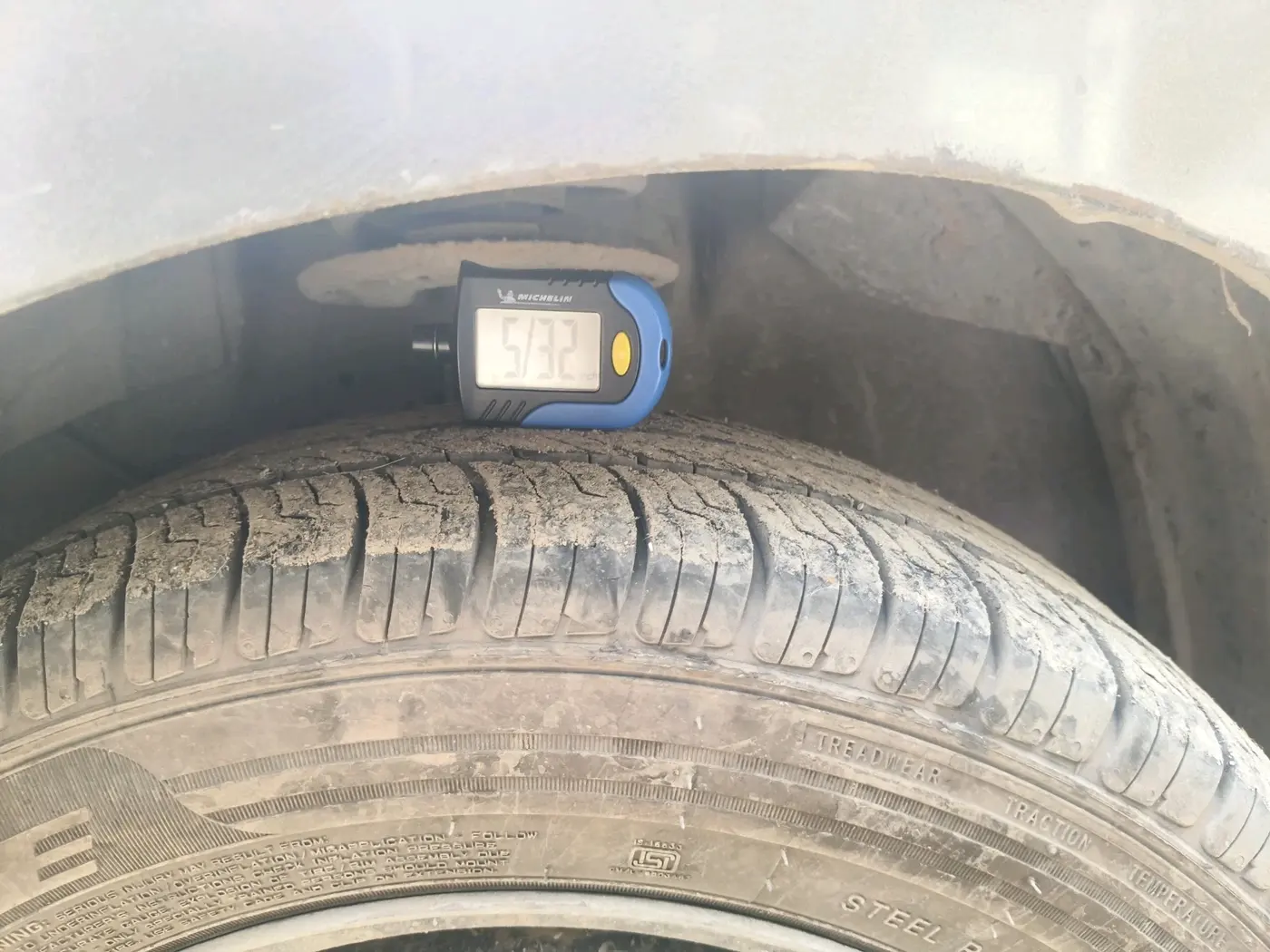 2020 Maruti Ertiga VXI CNG, CNG, Manual, 1,26,156 km, tyre