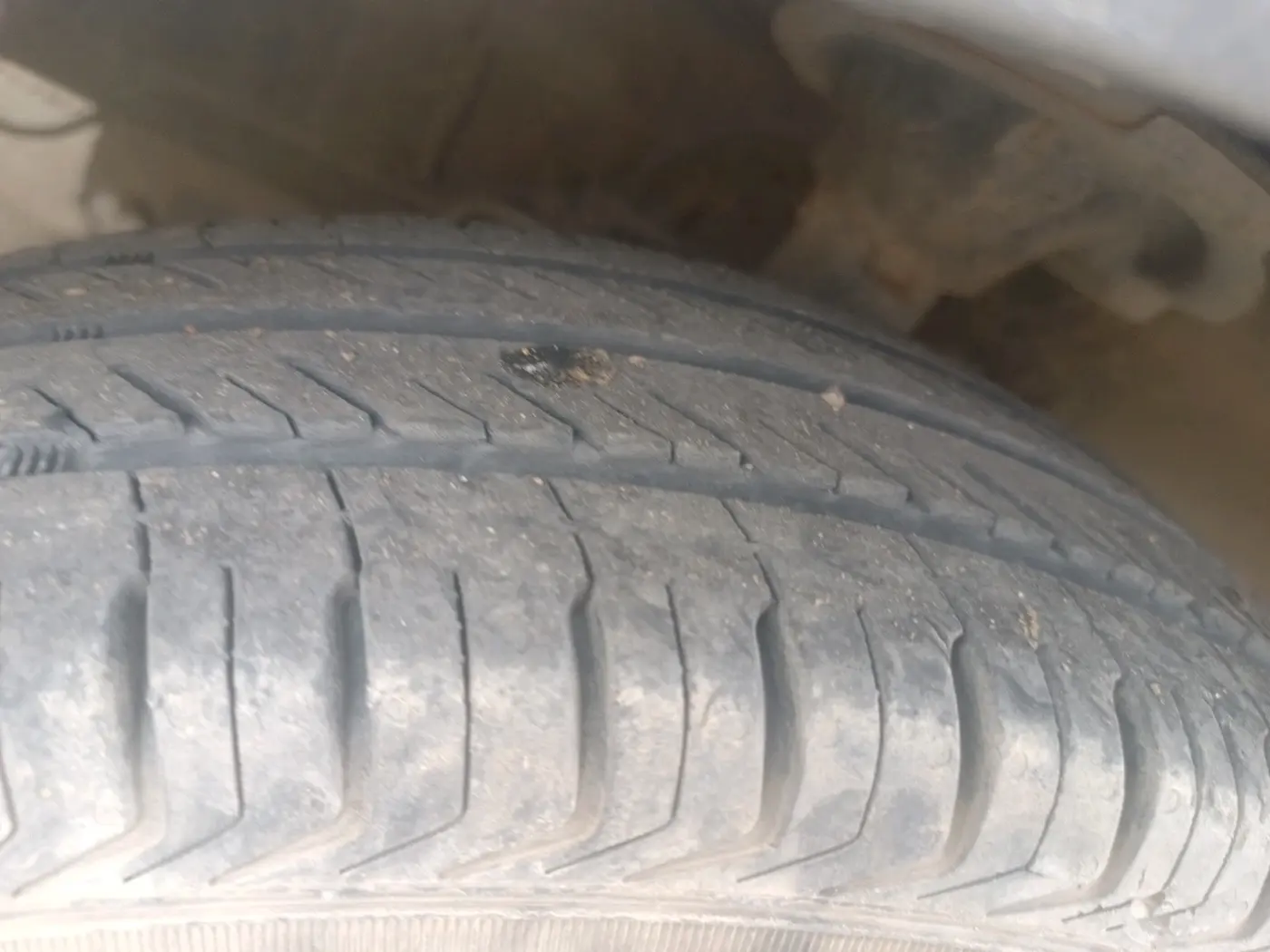 2012 Hyundai Eon ERA +, Petrol, Manual, 78,610 km, tyre