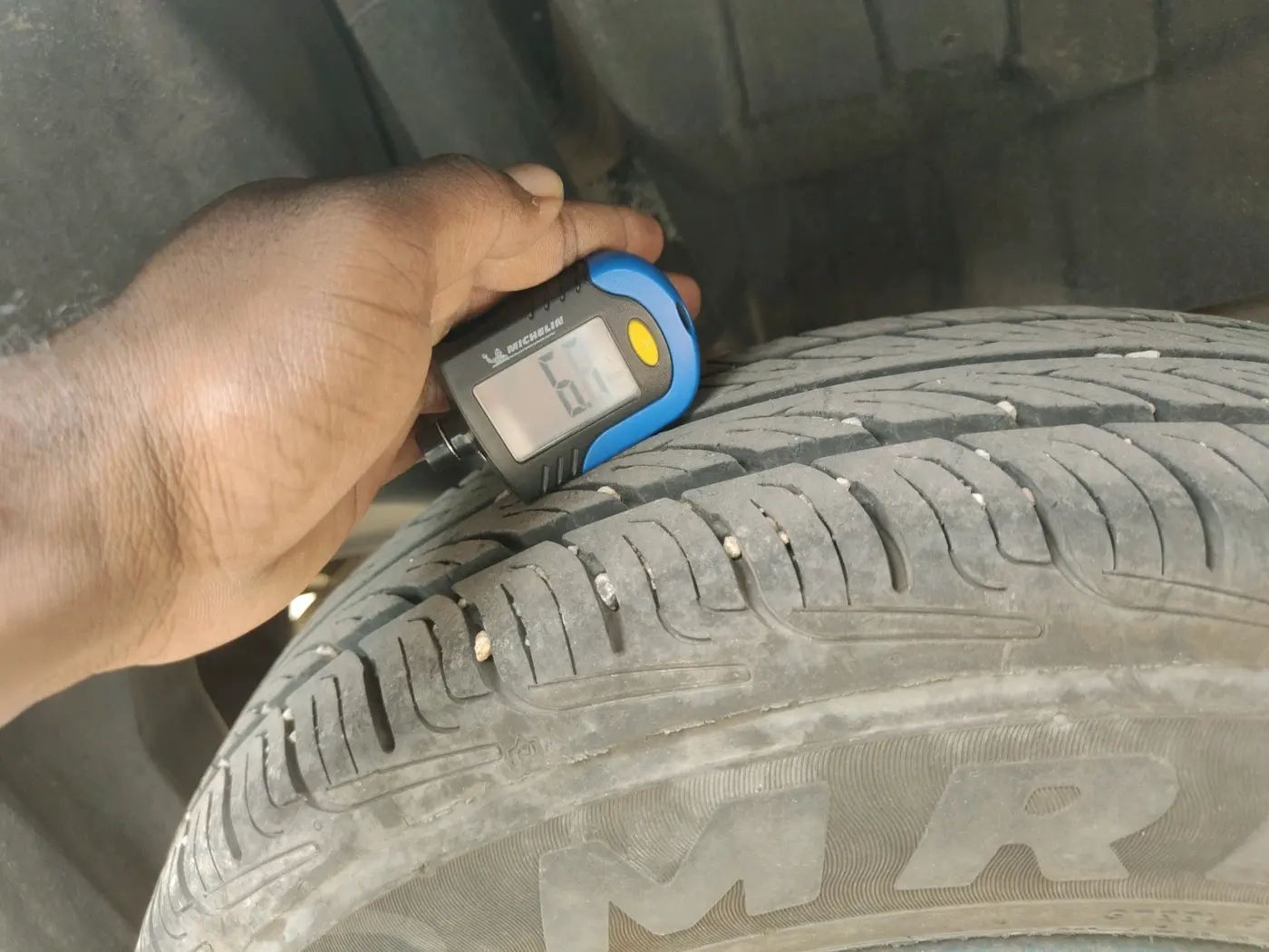 2018 Maruti Swift VDI AMT, Diesel, Automatic, 1,12,219 km, tyre