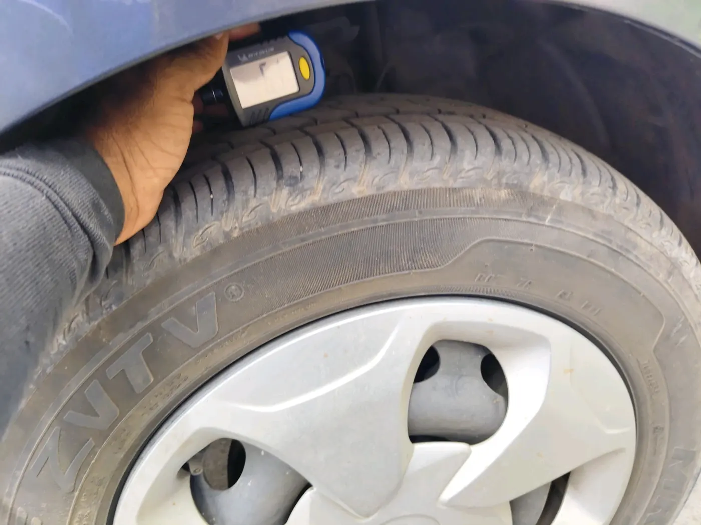 2023 Tata Tiago XT (O) PETROL, Petrol, Manual, 6,892 km, tyre