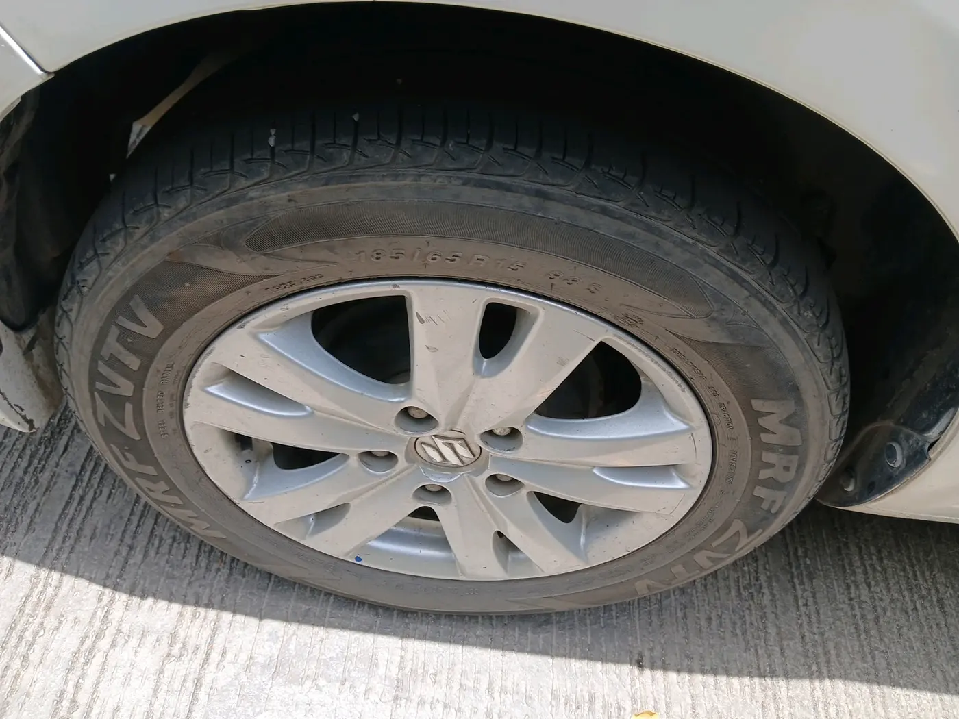 2016 Maruti Ertiga ZDI + SHVS, Diesel, Manual, 1,09,739 km, tyre