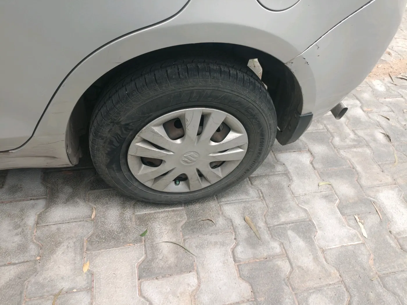 2013 Maruti Swift Dzire VDI, Diesel, Manual, 1,58,279 km, tyre