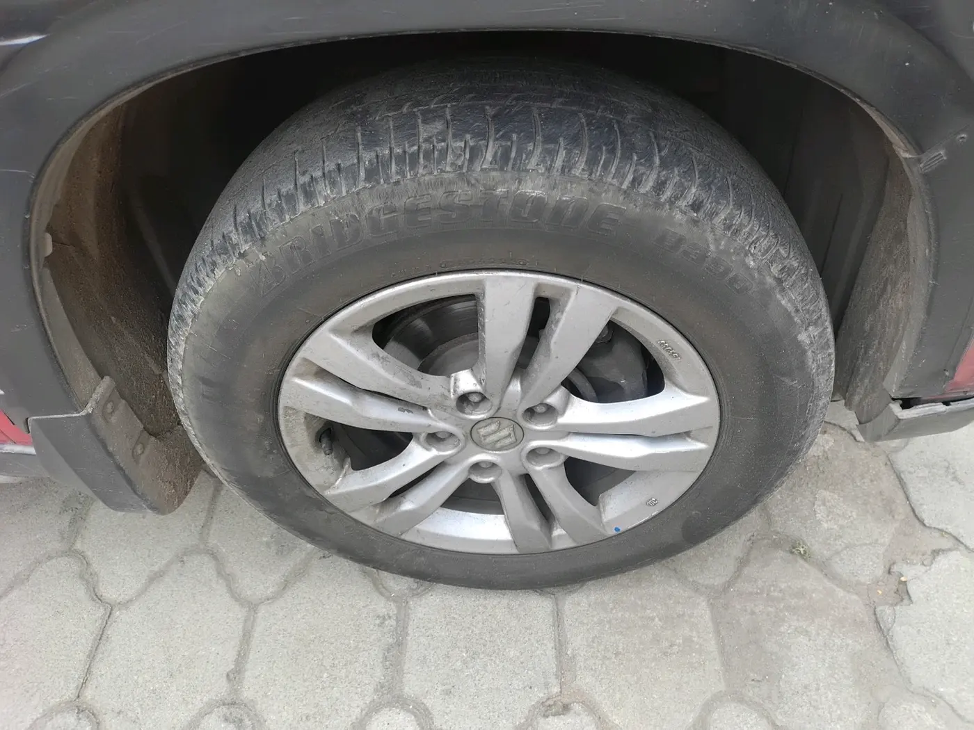 2016 Maruti Vitara Brezza ZDI PLUS, Diesel, Manual, 1,98,532 km, tyre