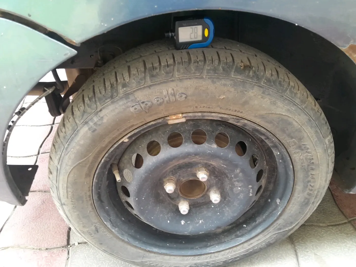 2014 Hyundai Xcent S (O) 1.2, Petrol, Manual, 55,895 km, tyre