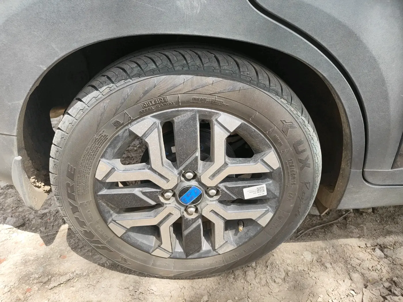 2024 Hyundai EXTER SX(O) CONNECT 1.2 AMT, Petrol, Automatic, 11,800 km, tyre